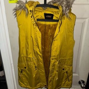 Stylish Mustard Hooded Vest with Faux Fur Trim